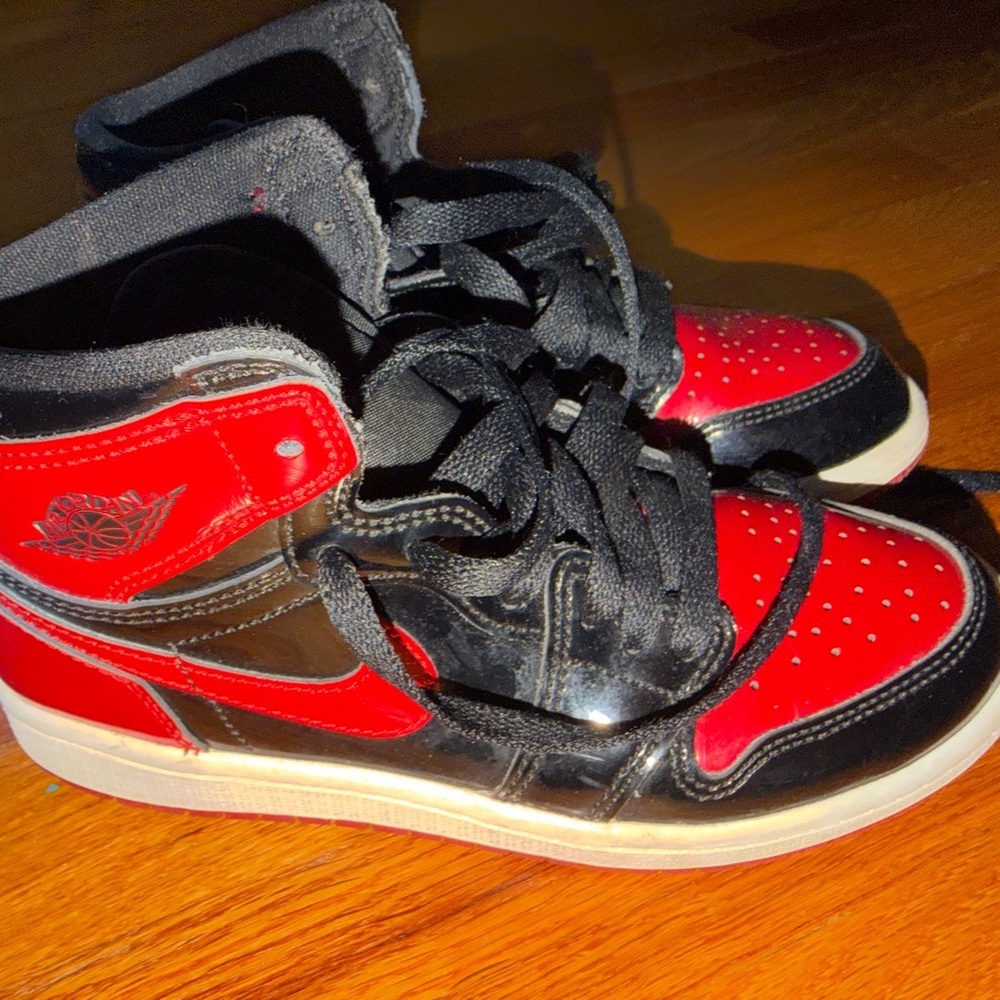 Jordan Kids Black and Red Sneakers